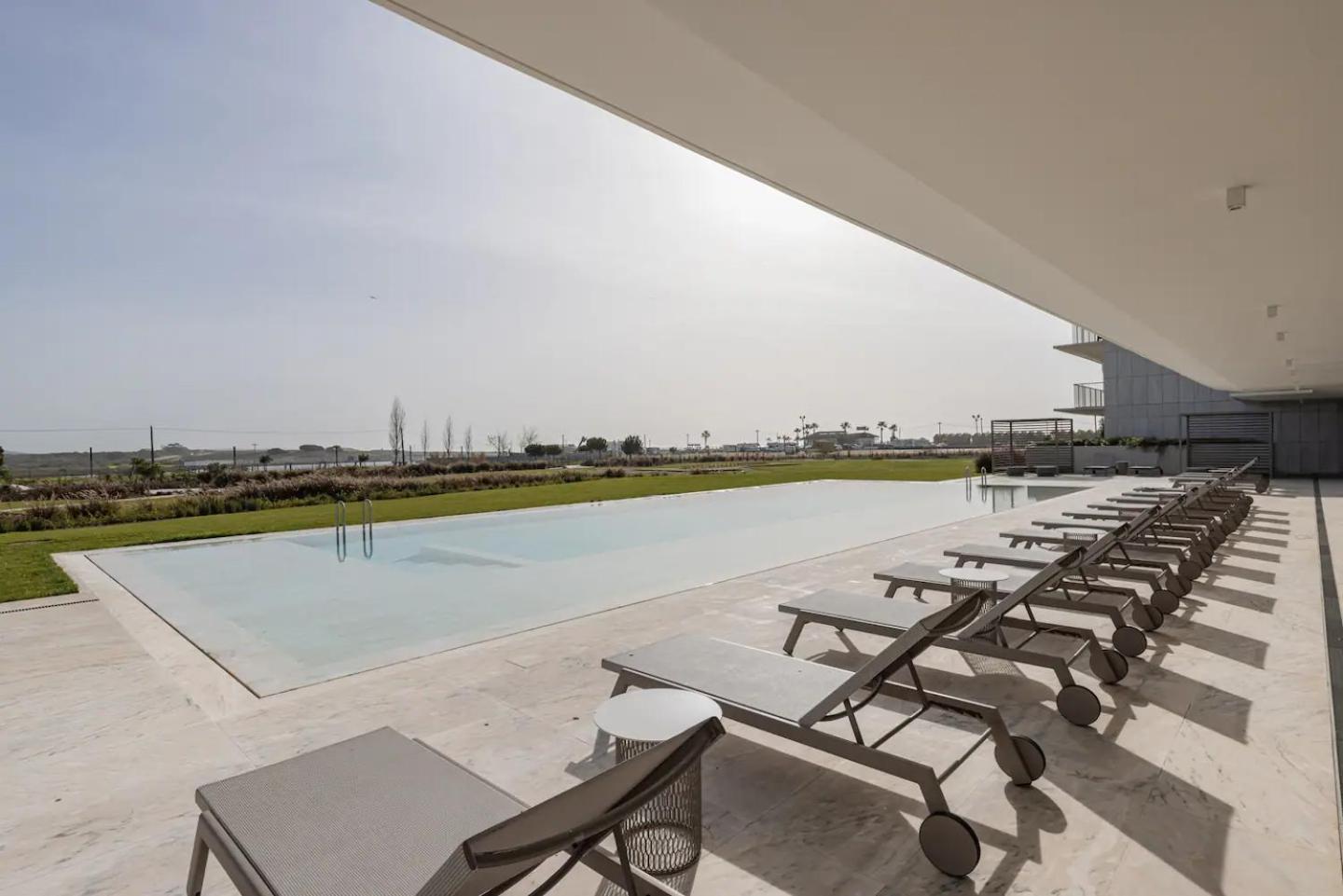 Bayline- Beachfront And Pool Armação de Pêra Zewnętrze zdjęcie