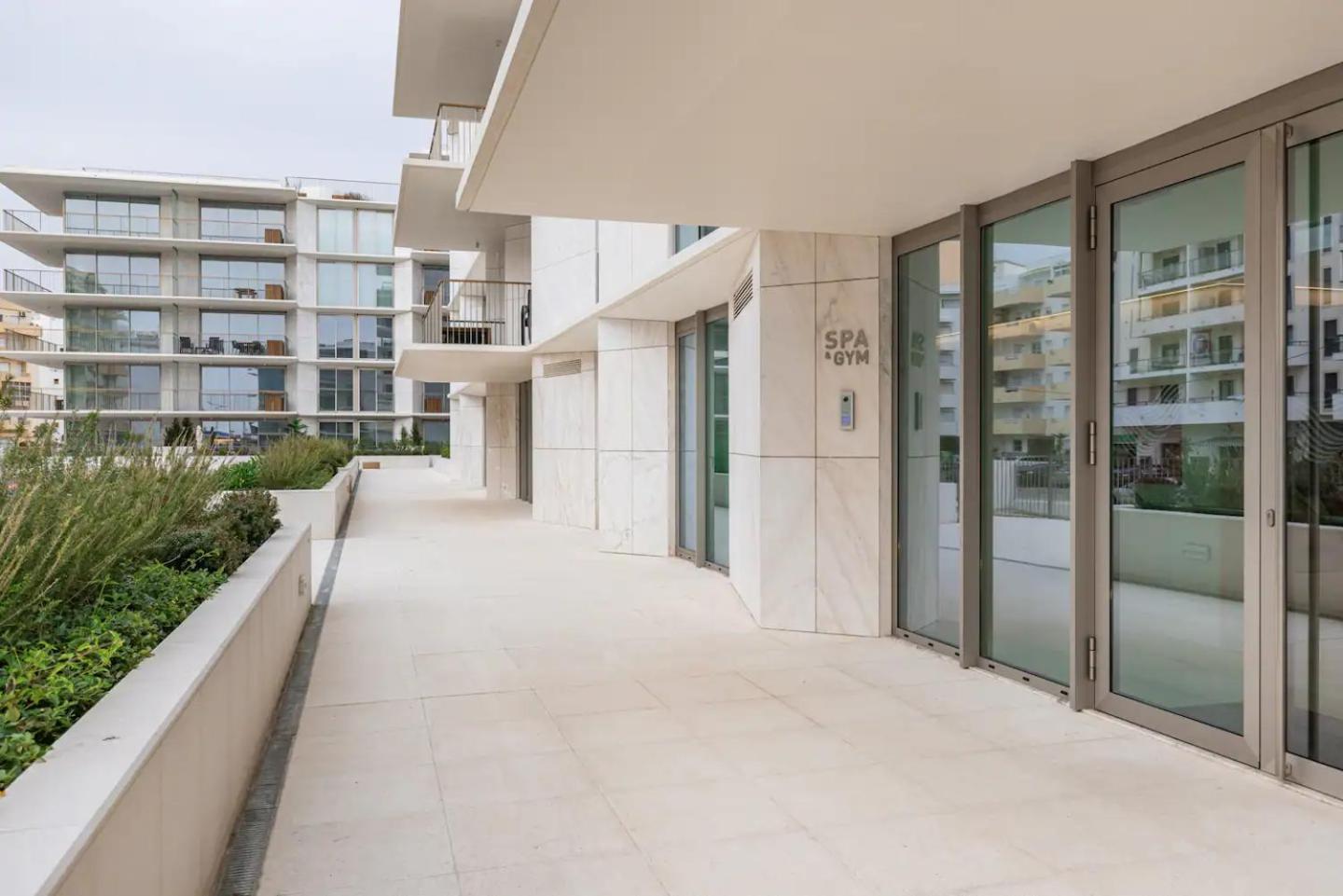 Bayline- Beachfront And Pool Armação de Pêra Zewnętrze zdjęcie